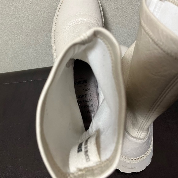 BRONX | Groovy Stretch Winter White Chelsea Boots - Picture 14 of 16